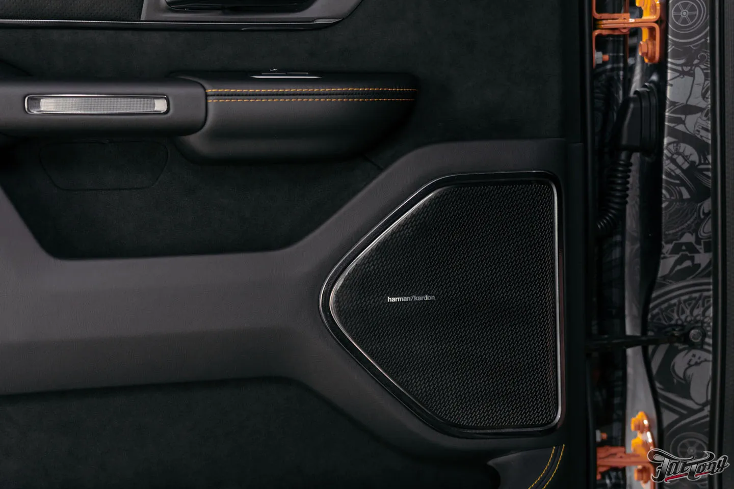 Что мы сделали с RAM TRX Hennessey Mammoth 1000?! Часть 3: апгрейд акустической системы (2 вариант)